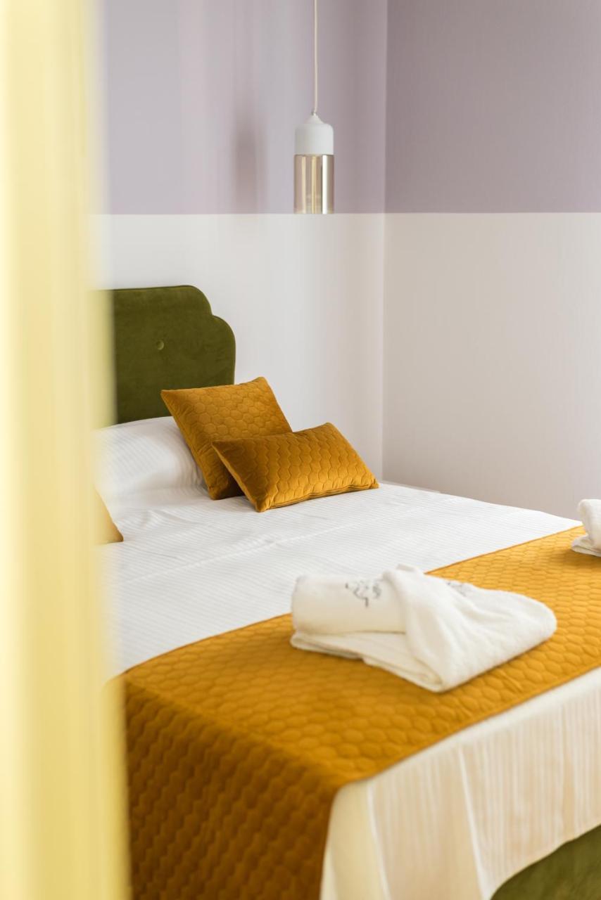 Neratzia Rooms Атина Екстериор снимка